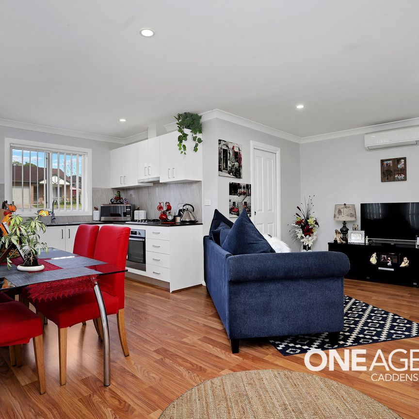 72a Chatsworth Road - Photo 1