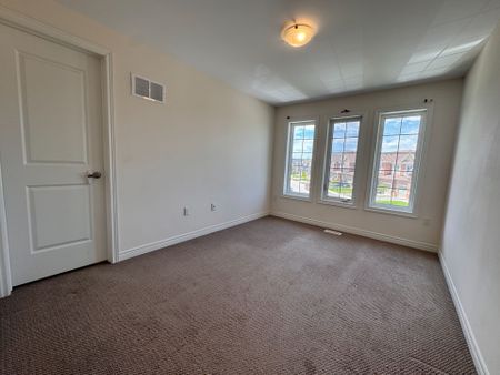 For Lease - 44 Heming Trail, Hamilton, Ontario - Photo 5