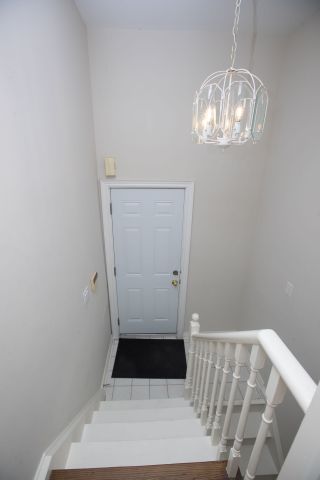 For Lease - 387 Crosby Avenue Unit# Bachlor-Basement, Richmond Hill, Ontario - Photo 3