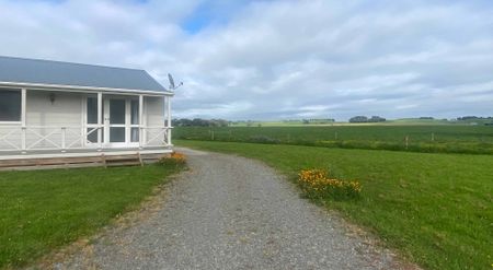 Three Bedroom Country Living Between Feilding & Palmerston North - Photo 5