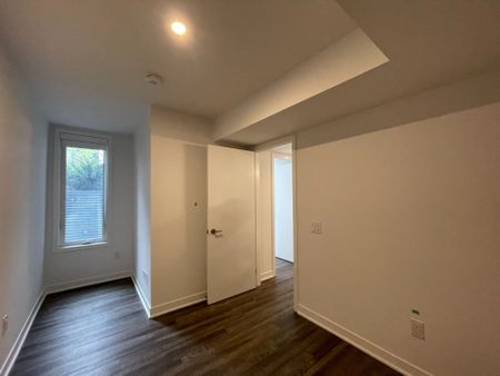 For Lease - 20 Ed Clark Gardens Unit# TH13, Toronto, Ontario - Photo 3
