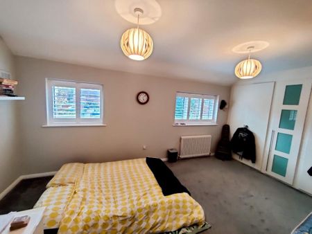 2 bedroom end of terrace house to rent - Photo 4