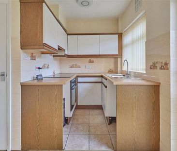 3 bedroom terraced house to rent - Photo 4