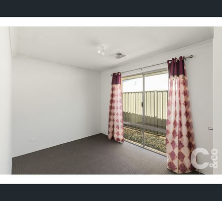 2 Corbridge Avenue, Wellard, WA 6170 - Photo 4