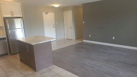 apartments at 1 Humber Court - Photo 3