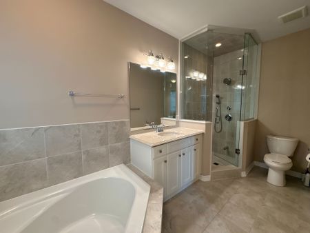 For Lease - 332 Ellen Davidson Drive, Oakville, Ontario - Photo 4