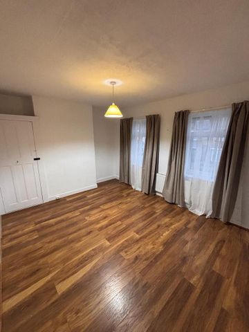 3 bedroom detached house to rent - Photo 5