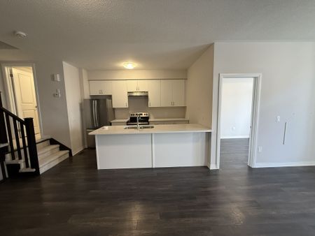 For Lease - 585 Colborne Street Unit# 1114, Brantford, Ontario - Photo 5