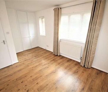 Chiltern View Road, Uxbridge, UB8 - Photo 3