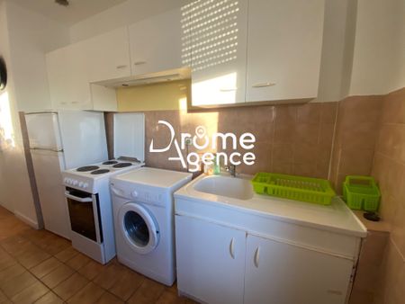Location Appartement 2 pièces 42m² VALENCE 26000 - Photo 4