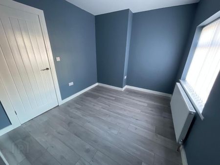 2 Dhu Varren Crescent, Belfast, BT13 3FL - Photo 3