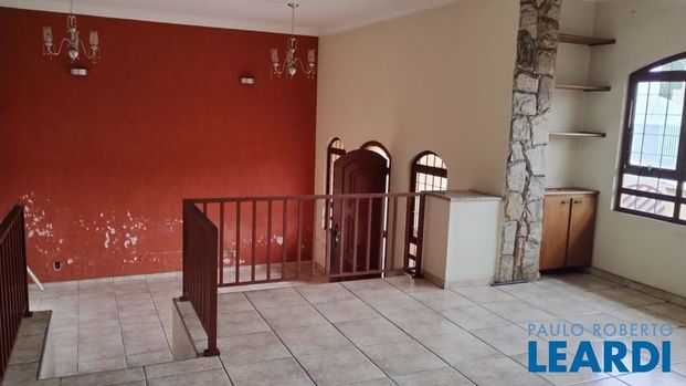 Casa Assobradada - Foto 1