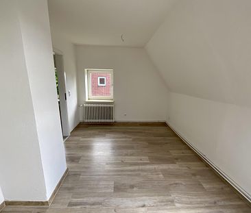 3-Zimmer-Wohnung im Dachgeschoss in Voslapp! - Photo 1