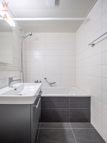 Spacieux 2.5 pièces au centre-ville de Fribourg - Photo 2