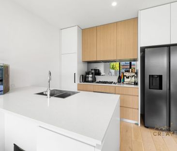 MODERN TOWNHOUSE IN PRIME BRAYBROOK LOCATION - Photo 4