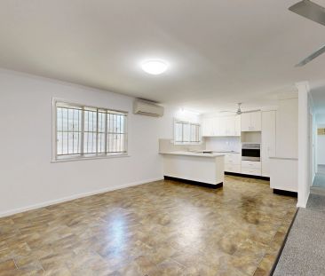 Cute and Charming Home in Great Location! - Photo 1