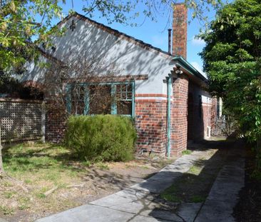 72 Fletcher Street, Hawthorn East VIC 3123 - House For Rent | Domain - Photo 5