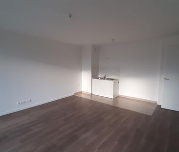 location Appartement T3 DE 62.18m² À MASSY - Photo 2