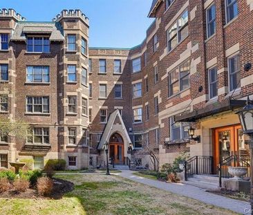 1060 Av. Bernard, Montréal (Outremont), QC H2V - Photo 2