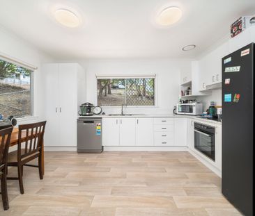 Charming Renovated Timber Home Surrounded by Nature - Photo 4