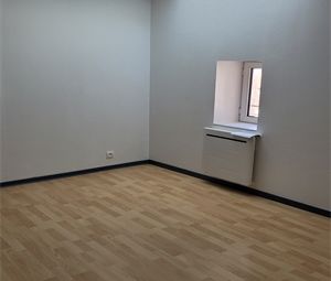 Location Appartement 5 pièces 90m² - Photo 5