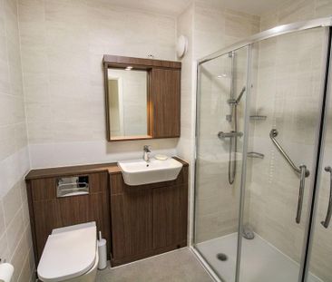 1 bedroom retirement property to rent - Photo 5