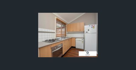 🏡Charming 3-Bedroom 1-Bathroom home in Inglewood - Photo 5