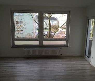 Gesucht und gefunden! Bezugsfertige 3-Zimmer-Wohnung mit Balkon und... - Foto 1