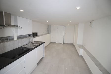 ***ALL BILLS INCLUDED*** Wyndham Avenue, High Wycombe - Photo 5