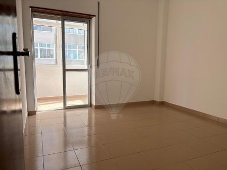 Apartamento T2 em Setúbal - Photo 3
