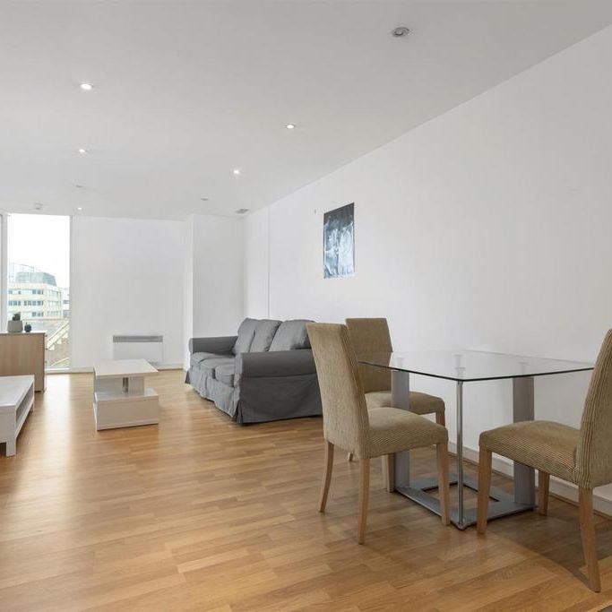 1 bedroom flat to rent - Photo 1