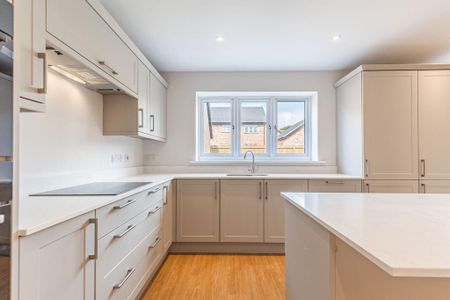 4 bedroom detached house to rent - Photo 5