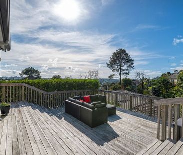 Sun-Drenched Home with Stunning Rangi - Zone - Photo 1