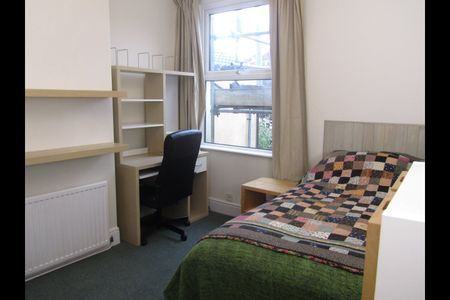 6 Bed Terraced House, Longmead Avenue, BS7 - Photo 4