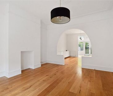 3 bedroom terraced house to rent - Photo 5