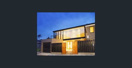 EFFORTLESS LIVING, PERFECTLY POSITIONED - Photo 5