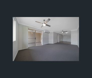 Modern 1-Bedroom Unit in Secure Complex Available 27/10/2026 - Photo 1