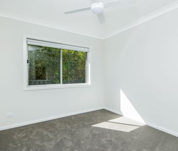 FOUR BEDROOM TOWNHOUSE - Photo 2