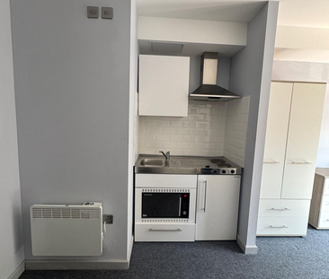 Studio to rent - Photo 5