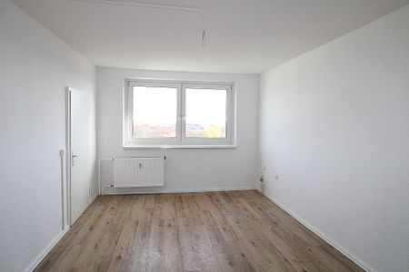 Willkommen! 2 Zimmer mit Balkon! - Photo 4