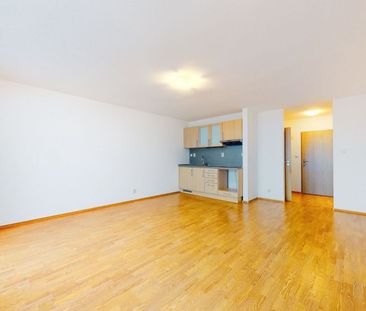1izb. VEĽKÝ BYT S BALKÓNOM - ul. Nová Rožňavská- Kryté parkovanie- ... - Photo 3