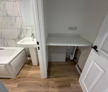 3 bedroom semi-detached house to rent - Photo 6