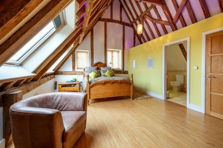 5 bedroom barn conversion to rent - Photo 3