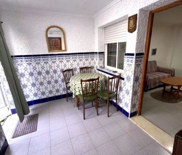 Alquiler de piso en Calle Penélope - Photo 2