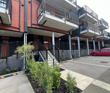 New spacious 1-bedroom fist-floor apartment - Photo 3