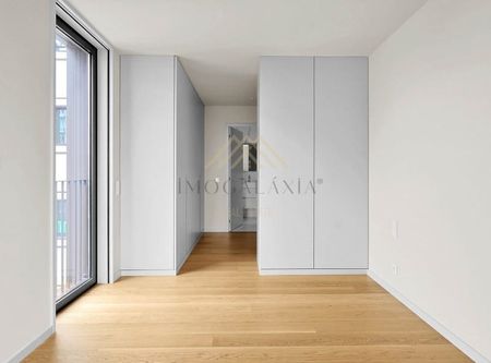 Santa Marinha e São Pedro da Afurada, Porto District - Photo 2