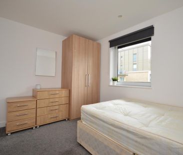 2 bedroom flat to rent - Photo 3