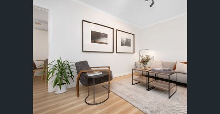 Ground Floor 3 Bedroom Gem – Convenient Commute & Public Transport Access! - Photo 4