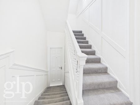 2 Bedroom Apartment, 35 Great Queen Street, London, Greater London, Covent Garden, WC2B - Photo 2