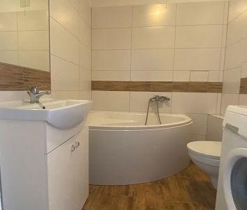 Mieszkanie o pow. 47.70 m2, balkon, umeblowane, III piętro, Al. Woj... - Zdjęcie 1